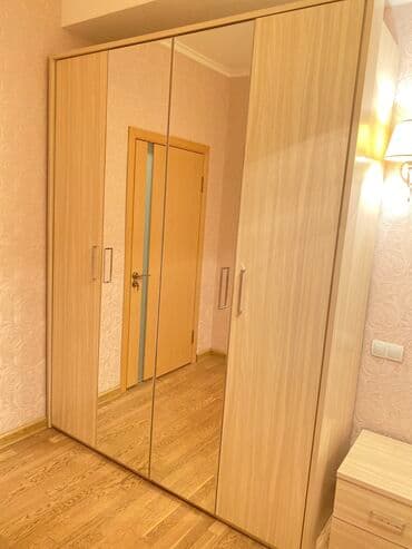 ищу кровать: Уктоочу бөлмө гарнитуру, Колдонулган, Шкаф, Эки кишилик керебет, Тумба, МДФ, Өзү алып кетүү, түсү - Саргыч боз — 1