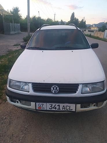 Volkswagen Passat: 1995 г., 1.8 л, Механика, Бензин, Универсал at lalafo.kg Volkswagen Passat: 1995 г., 1.8 л, Механика, Бензин, Универсал