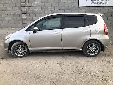 Honda Fit: 2003 г., 1.5 л, Автомат, Бензин, Хетчбек