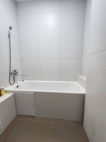 3 комнатная квартира долгосрочно: 3 комнаты, Собственник, Без мебели — 3