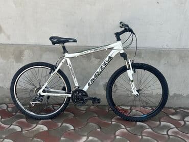 камеры и покрышки для велосипедов: Из Германии 
26 колесо — 1