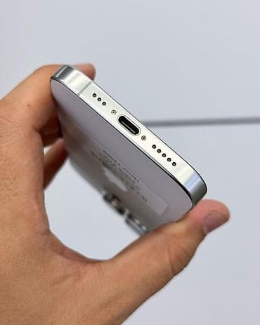 microsoft surface: IPhone 16 Pro, Б/у, 256 ГБ, White Titanium, Защитное стекло, Чехол, В рассрочку, 73 % — 4
