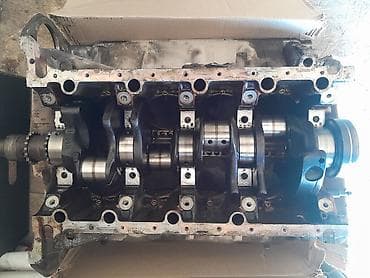 е46 купе: Бензиновый мотор BMW 4.4 л, Оригинал — 1