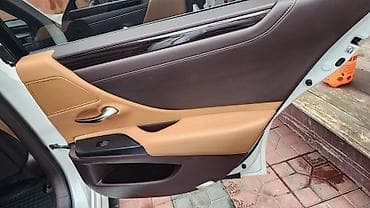 Lexus: Lexus ES: 2019 г., 2.5 л, Автомат, Гибрид, Седан — 8