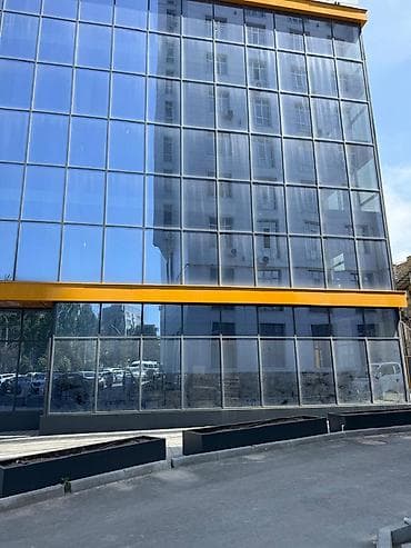 Продажа офисов 100 м², С ремонтом, Бизнес центр, 2 этаж