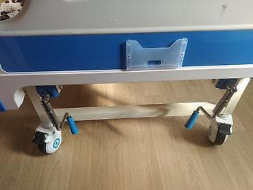 одежды для девочек: Функциональная медицинская кровать на колесах - Механическая — 1