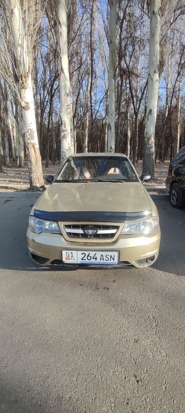 Daewoo Nexia: 2012 г., 1.5 л, Механика, Бензиновая, Седан
