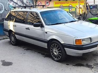 баа: Volkswagen Passat: 1992 г., 1.8 л, Кол менен иштөөчү, Бензин, Универсал — 2