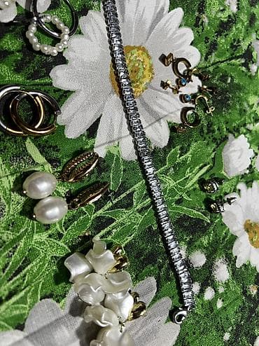 сережа: Продается набор украшений.Подойдет как на повседневную носку,так и на — 3