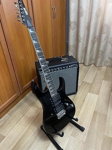 синтезатор roland: Электрогитара типа Superstrat + комбоусилитель Гитара: - Корпус с — 2