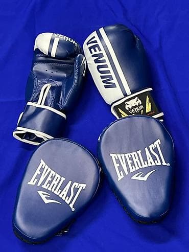 Комплект Боксерские перчатки + Перчатки Venum Лапа от Everlast