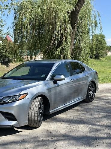 Toyota Camry: 2019 г., 2.5 л, Автомат, Бензин, Седан — 3