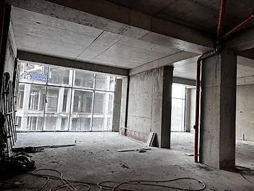 сдаю коммерческое помещение: Сдается в аренду коммерческое помещение на 2 ом этаже. Площадь — 5