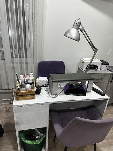 Сдается в аренду маникюрный стол + педикюрное кресло в районе мед at lalafo.kg Сдается в аренду маникюрный стол + педикюрное кресло в районе мед