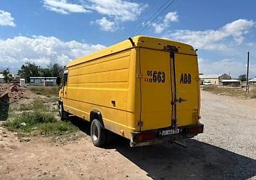 белорус 82 1: Жүк ташуучу унаа, Mercedes-Benz, Стандарт, 7 т, Колдонулган — 5