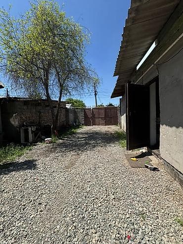 санузла: Продается дом в с. Маевка по улице Новая. Общая площадь дома 54 м², 4 — 5