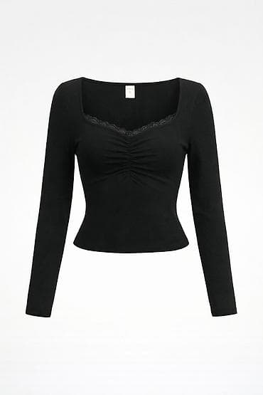 Черный женский лонгслив с квадратным вырезом. Мягкое эластичное