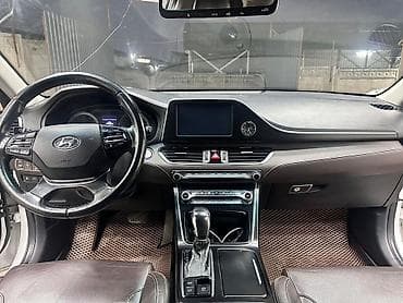 e class: Hyundai Grandeur: 2018 г., 2.4 л, Бензин — 8