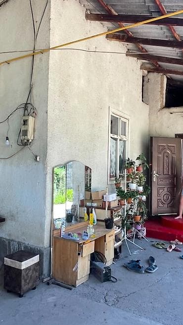 советской: Продаю две Времянки на одном участке . Участок 7 сот . 1 времянка 3 — 4
