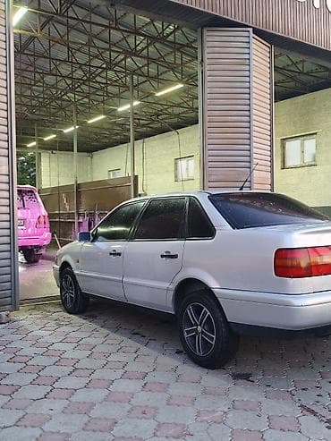 b4 б4: Volkswagen Passat: 1994 г., 2 л, Автомат, Бензин, Седан — 7