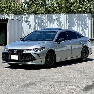 prius plus: Toyota Avalon: 2019 г., 2.5 л, Вариатор, Гибрид, Седан — 1