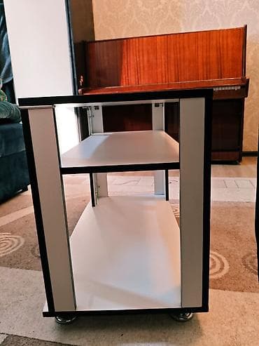 Прикроватные тумбы: Тумба и подставка для телевизора, Напольная, ЛДСП, цвет - Белый — 3