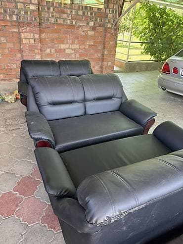 классический костюм мужской: Комплект мягкой мебели, цвет - Черный — 1