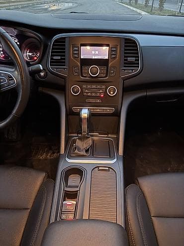 6d mark 2: Renault SM6: 2019 г., 2 л, Робот, Бензин, Седан — 9