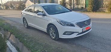 салон автомобиля: Hyundai Sonata: 2018 г., 2 л, Автомат, Газ, Седан — 8