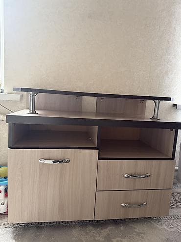 Телевизордун шкаф жана стенди, Полго орнотулма, ЛДСП