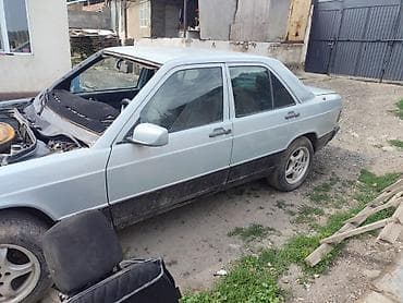 v class: Mercedes-Benz 190: 1986 г., 2 л, Механика, Бензин, Седан — 1