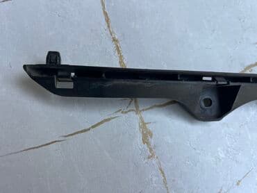 подкрыльник на ист: Крепление крыла Заднее правое Toyota, 2010 г., Б/у, Оригинал — 2