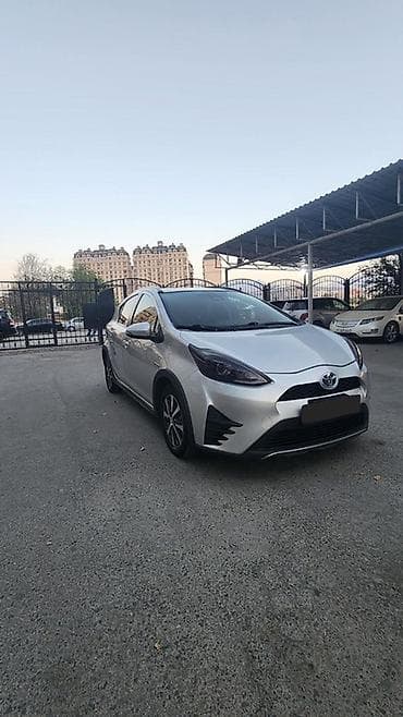abs prius: Toyota Prius C: 2019 г., 1.6 л, Вариатор, Гибрид, Хэтчбэк — 1