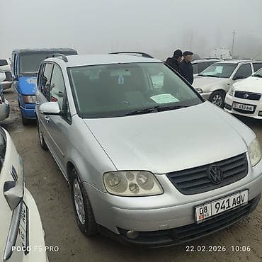 9 машина: Volkswagen Touran: 2004 г., 1.9 л, Механика, Дизель, Универсал — 2
