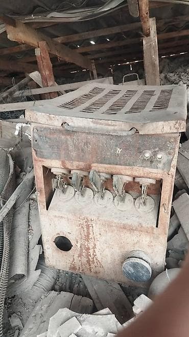 полезные вещи: Шкаф для раздевалки, Железо — 3