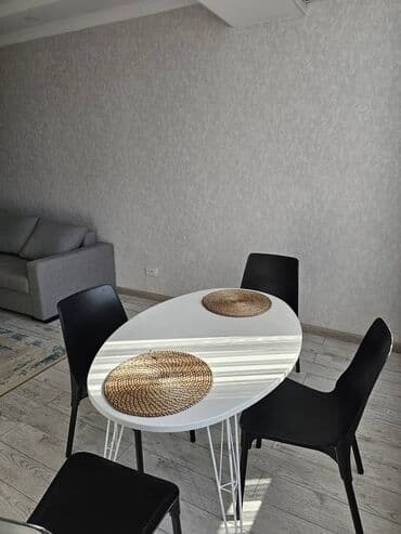 сдам 2 комнатную квартиру без посредников рядом просп. жибек жолу, бишкек: 2 комнаты, Собственник, Без подселения, С мебелью полностью — 11