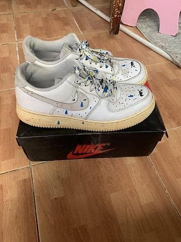 nike tech flece: Унисекс кроссовки Nike Air Force 1 белого цвета с низким профилем — 3