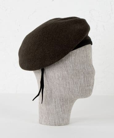 Киреге берилүүчү кийимдер: Беретка Цвет: зелёный Материал: шерсть Страна производитель: Türkiye — 1