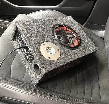 Активная акустическая система/сабвуфер в корпусе - Компактный ящик с