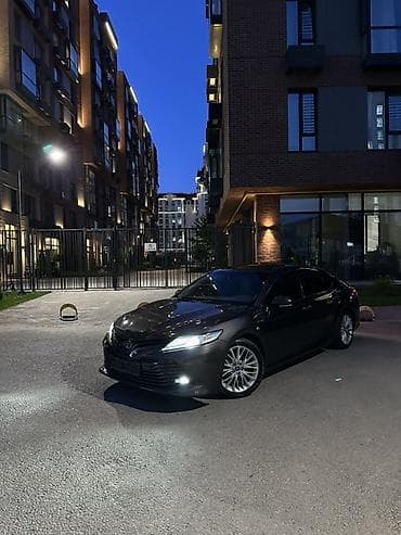 Toyota: Toyota Camry: 2019 г., 2.5 л, Автомат, Гибрид, Седан — 2