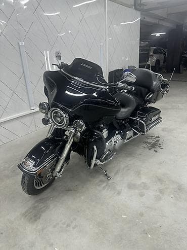 мотоцик: Туринговый мотоцикл Harley‑Davidson Electra Glide Ultra Classic — 1