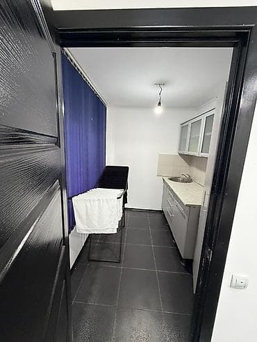 аренда под салон: Сдаю мини комнату для мастера маникюра, бровей, эпиляция, депиляция. И — 2