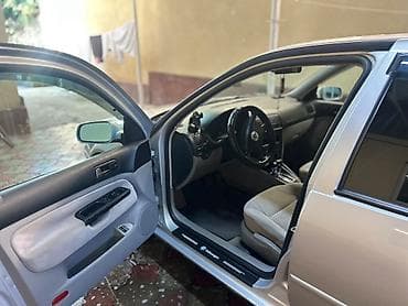 v klass: Volkswagen Golf: 1999 г., 2 л, Автомат, Бензин, Хэтчбэк — 3