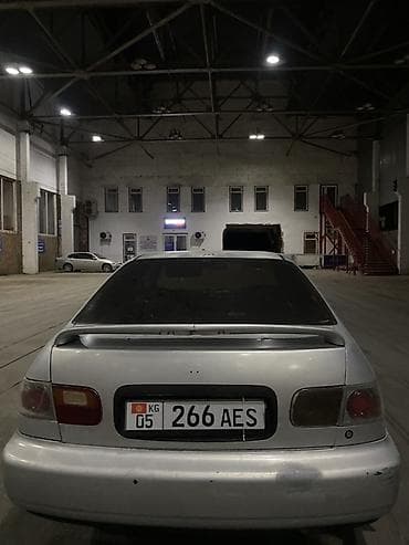 li 7 pro: Honda Civic: 1992 г., 1.5 л, Ручные, Бензин, Седан — 4
