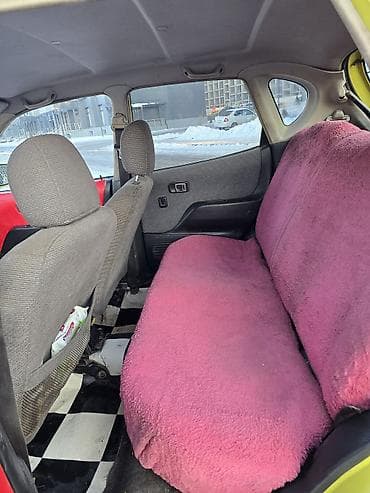 вмw e34: Daihatsu Sirion: 1998 г., 0.1 л, Механика, Бензин, Хэтчбэк — 8