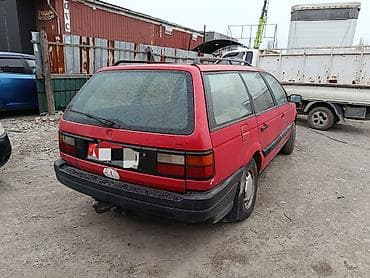 mini car: Volkswagen Passat Variant: 1991 г., 2 л, Ручные, Бензин, Универсал — 1