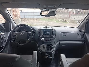 i5 10210u: Hyundai H-1: 2019 г., 2.5 л, Автомат, Дизель, Минивэн — 7