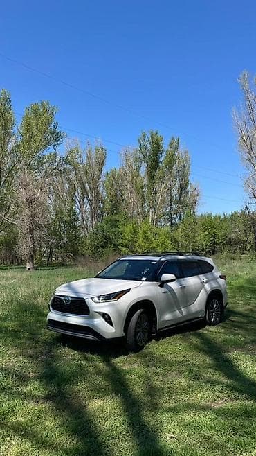 Toyota Highlander: 2021 г., 2.5 л, Автомат, Гибрид, Кроссовер — 3