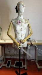 шиномонтажное оборудование для грузовых автомобилей бу: Манекен Взрослый женский, Материал: Дерево, Б/у — 14