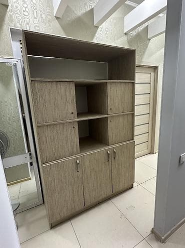 полка для маникюра: Маникюрные столы - Форма столешницы: эргономичная с волнообразным — 9